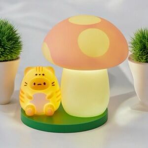 New Potato Tabby Cat Lamp